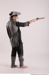  JACK PIRATE STANDING POSE WITH GUN